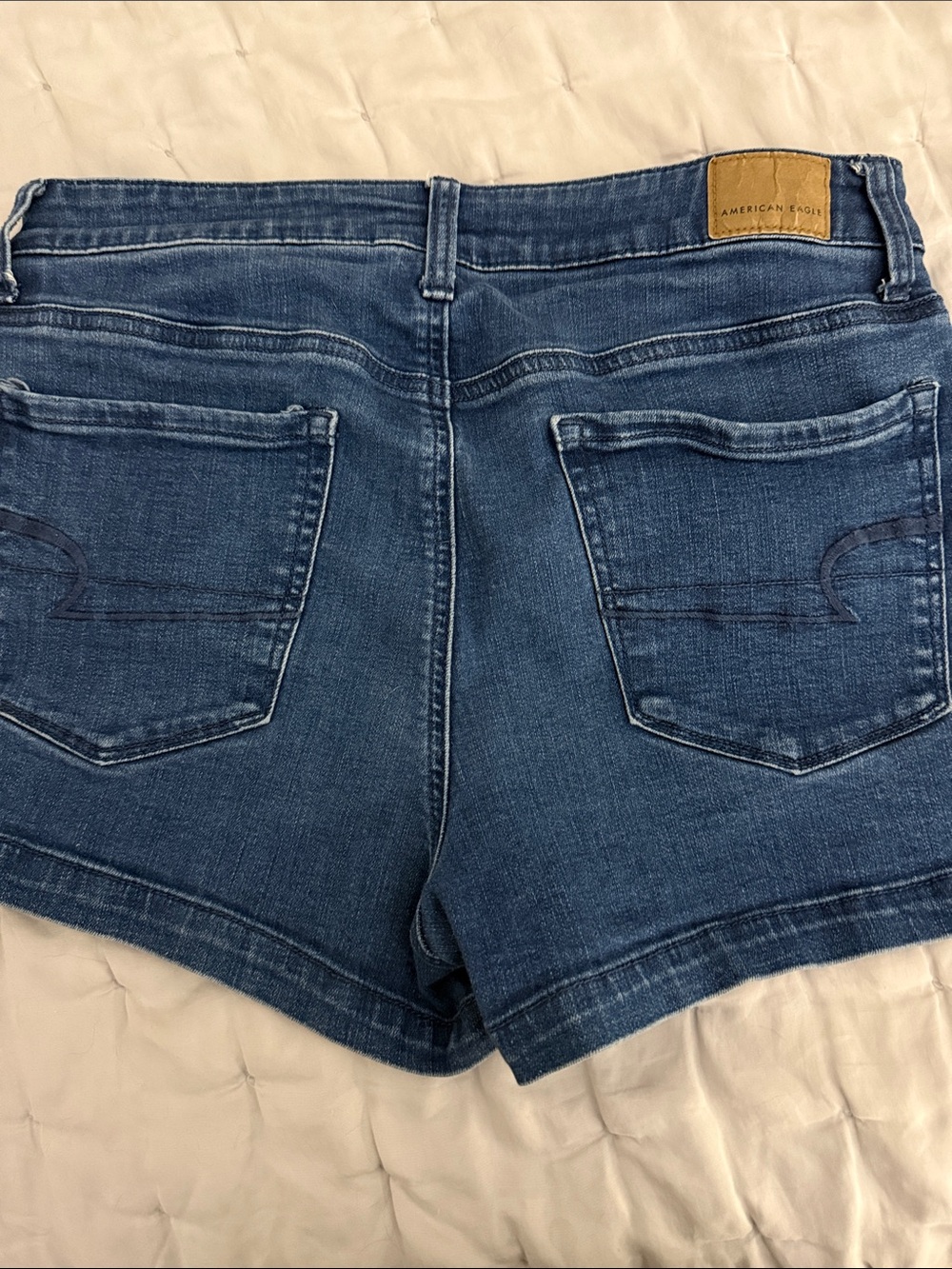 American Eagle Outfitters Blue High-Rise Button-Front Denim Shorts - Picture 3 of 3